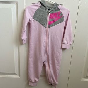 Pink and grey Nike outfit (infant)